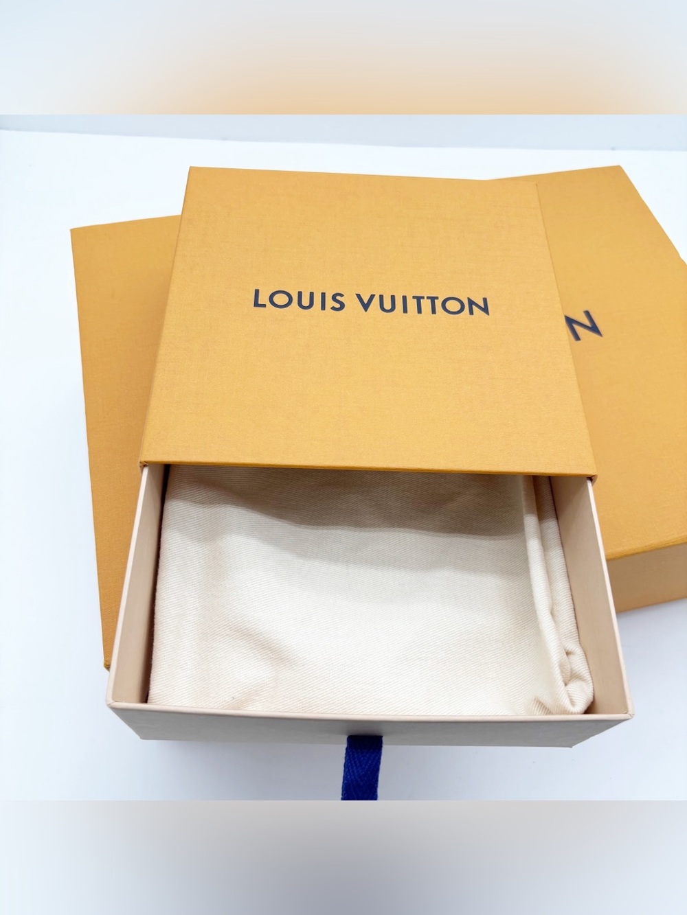 Louis Vuitton Set of 3 Boxes - Picture 2 of 13